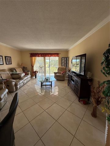 4800 Hillcrest Ln 511, Hollywood, FL 33021