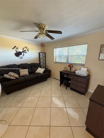4800 Hillcrest Ln 511, Hollywood, FL 33021