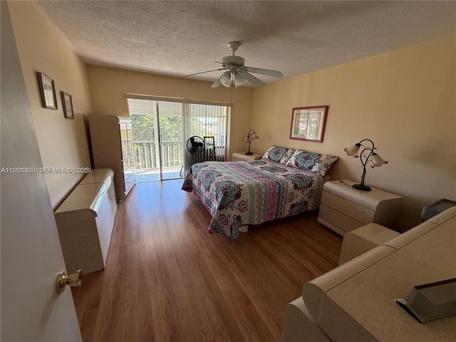 4800 Hillcrest Ln 511, Hollywood, FL 33021