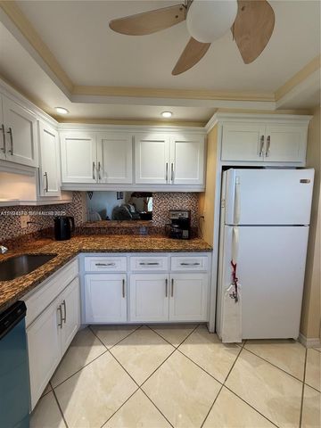 4800 Hillcrest Ln 511, Hollywood, FL 33021