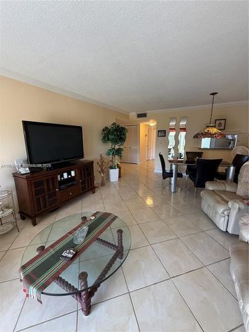 4800 Hillcrest Ln 511, Hollywood, FL 33021