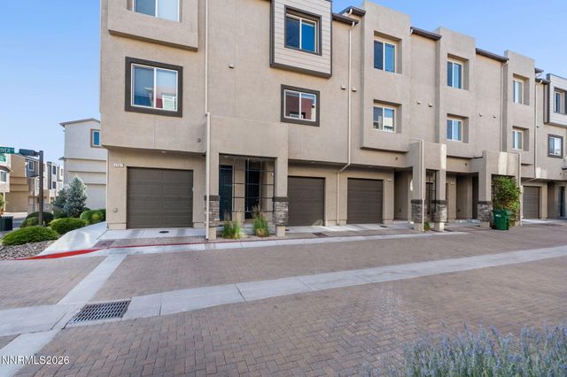 2989 Silver River Lane, Sparks, NV 89431