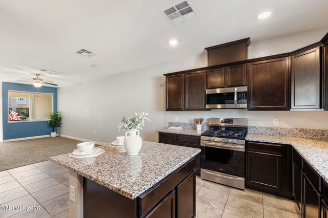 2989 Silver River Lane, Sparks, NV 89431