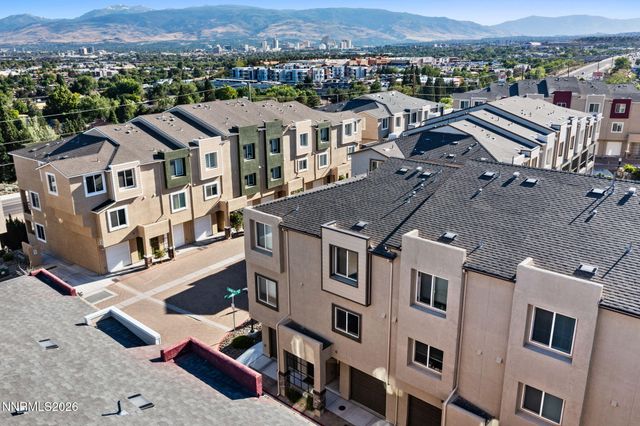 2989 Silver River Lane, Sparks, NV 89431