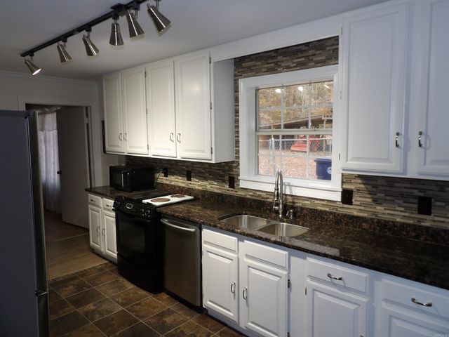 432 Burton Road, Monticello, AR 71655