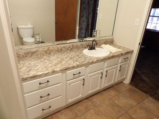 432 Burton Road, Monticello, AR 71655