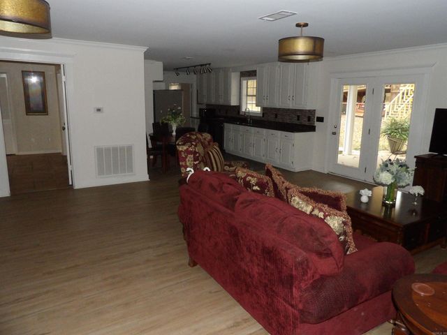 432 Burton Road, Monticello, AR 71655