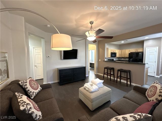 1033 Fishing Street, Henderson, NV 89011