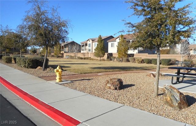 1033 Fishing Street, Henderson, NV 89011