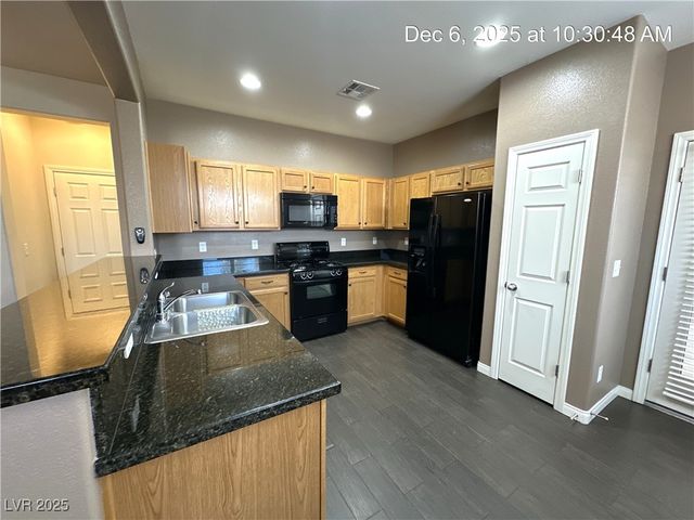 1033 Fishing Street, Henderson, NV 89011