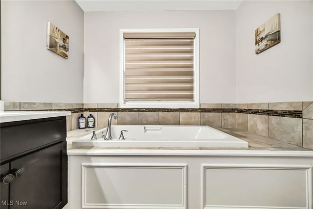 21176 Hickory Branch Trail, Strongsville, OH 44149