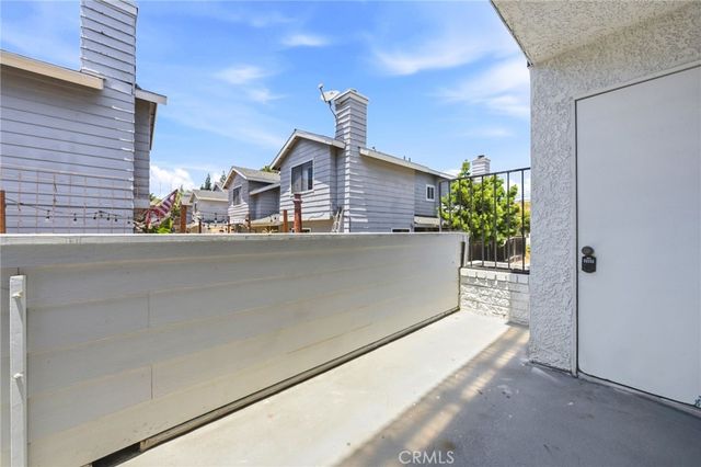 345 Avocado Street 101 A, Costa Mesa, CA 92627