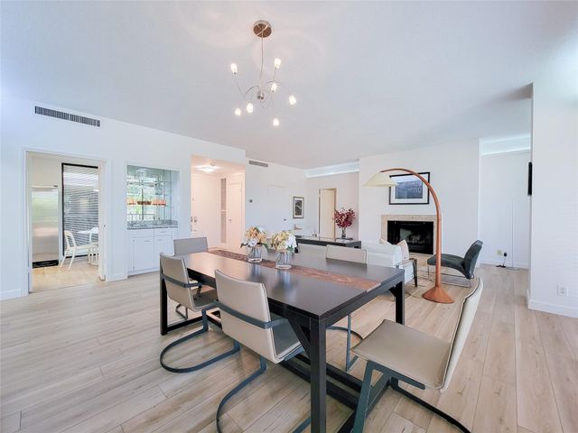 9333 Memorial Drive 410, Houston, TX 77024