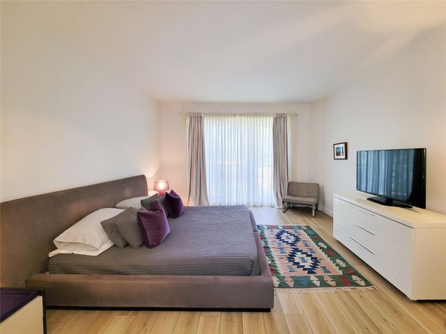 9333 Memorial Drive 410, Houston, TX 77024