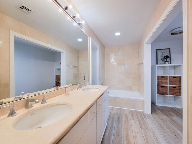 9333 Memorial Drive 410, Houston, TX 77024