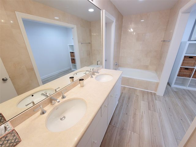 9333 Memorial Drive 410, Houston, TX 77024