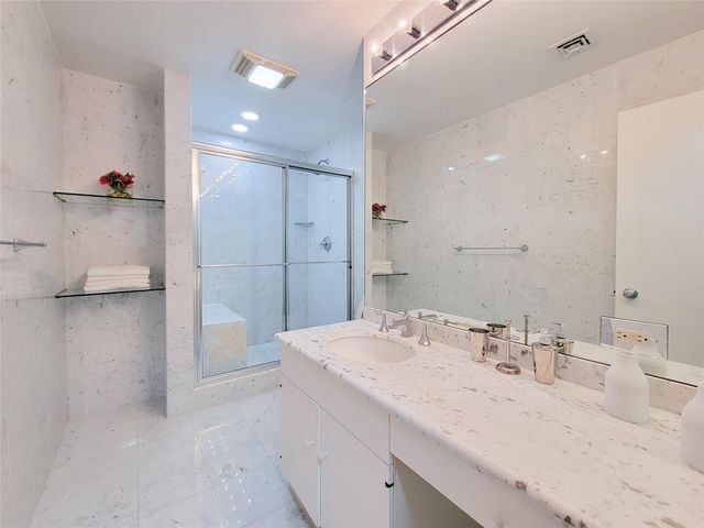 9333 Memorial Drive 410, Houston, TX 77024