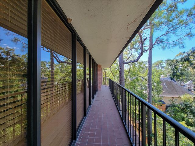 9333 Memorial Drive 410, Houston, TX 77024