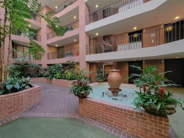 9333 Memorial Drive 410, Houston, TX 77024