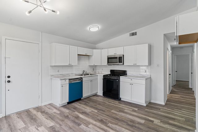 8205 N Claremont Avenue, Sherwood, AR 72120