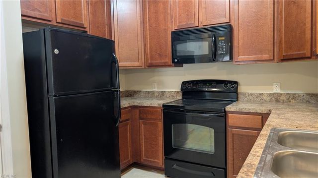 459 Old Colonial WAY, Newport News, VA 23608