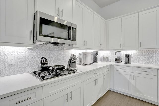8334 W Blue Spring Drive 8334, Parkland, FL 33067