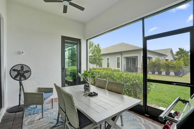 8334 W Blue Spring Drive 8334, Parkland, FL 33067