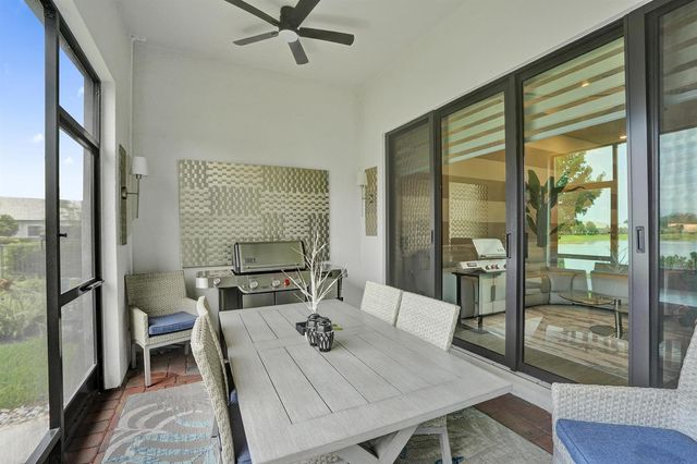 8334 W Blue Spring Drive 8334, Parkland, FL 33067