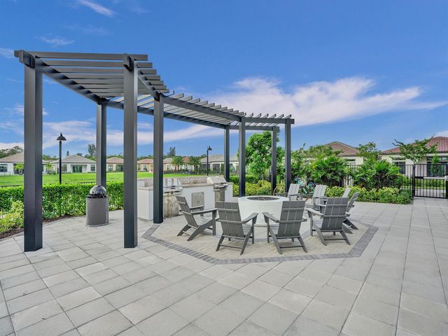 8334 W Blue Spring Drive 8334, Parkland, FL 33067