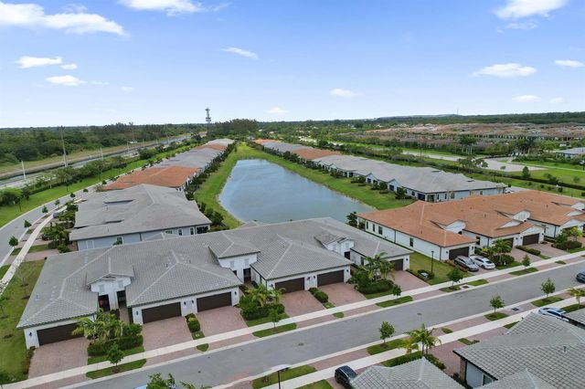 8334 W Blue Spring Drive 8334, Parkland, FL 33067