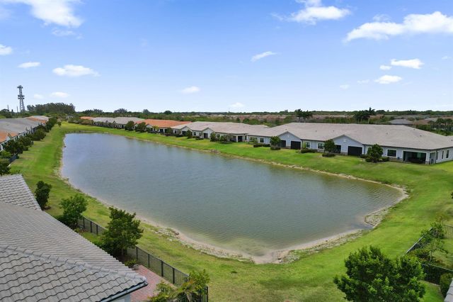 8334 W Blue Spring Drive 8334, Parkland, FL 33067