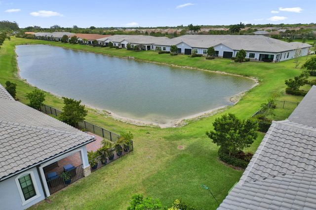 8334 W Blue Spring Drive 8334, Parkland, FL 33067
