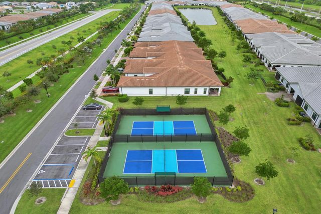 8334 W Blue Spring Drive 8334, Parkland, FL 33067