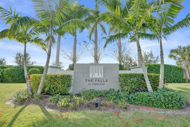 8334 W Blue Spring Drive 8334, Parkland, FL 33067
