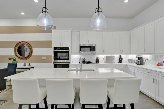 8334 W Blue Spring Drive 8334, Parkland, FL 33067