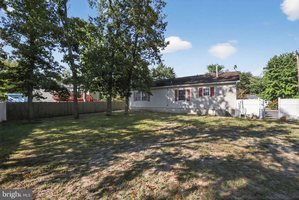 1015 LOUIS DR, Millville, NJ 08332
