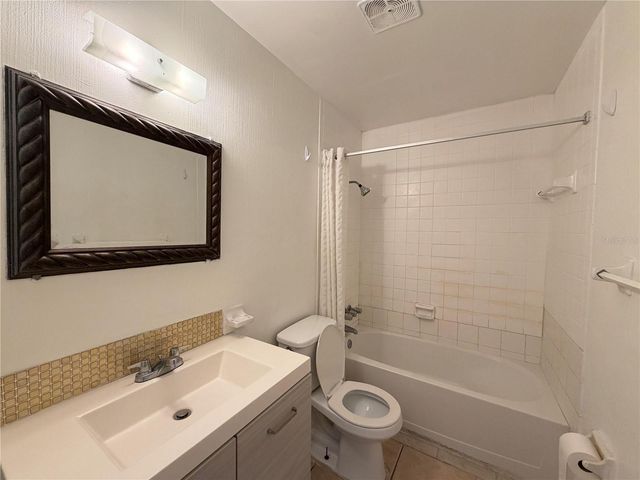 411 N HALIFAX AVENUE 200, Daytona Beach, FL 32118