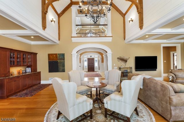 4 Rainetree Rdg, Mendham Twp., NJ 07931