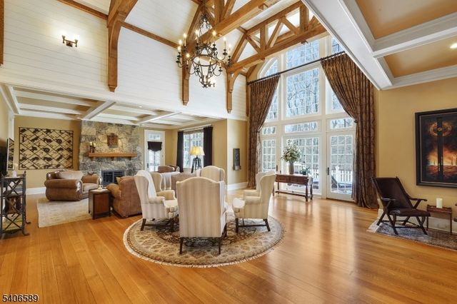 4 Rainetree Rdg, Mendham Twp., NJ 07931