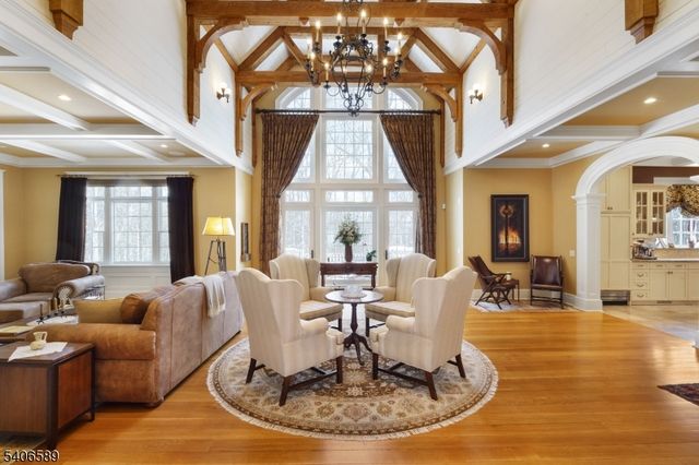 4 Rainetree Rdg, Mendham Twp., NJ 07931