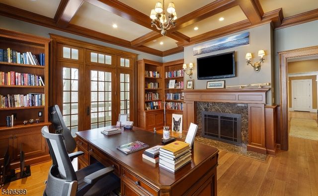 4 Rainetree Rdg, Mendham Twp., NJ 07931