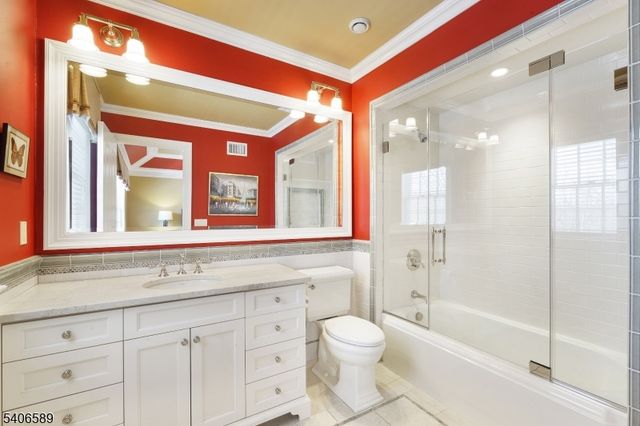 4 Rainetree Rdg, Mendham Twp., NJ 07931