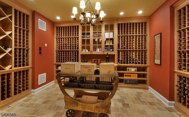 4 Rainetree Rdg, Mendham Twp., NJ 07931