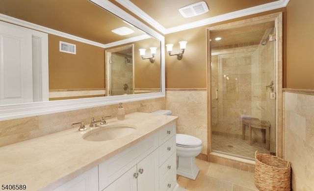 4 Rainetree Rdg, Mendham Twp., NJ 07931