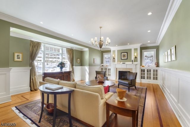 4 Rainetree Rdg, Mendham Twp., NJ 07931