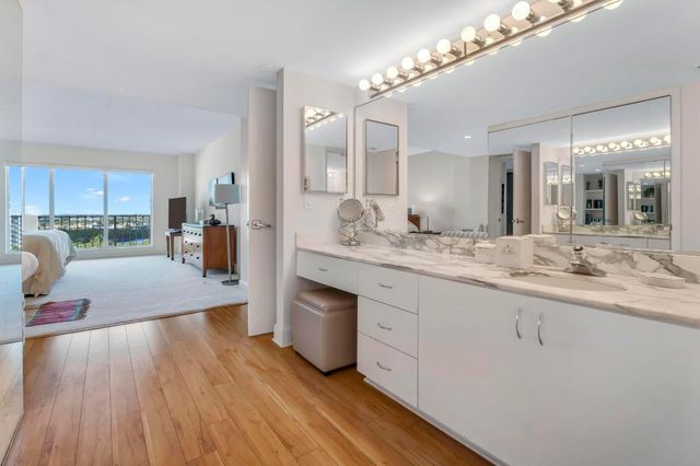 4301 N Ocean Boulevard 1002, Boca Raton, FL 33431