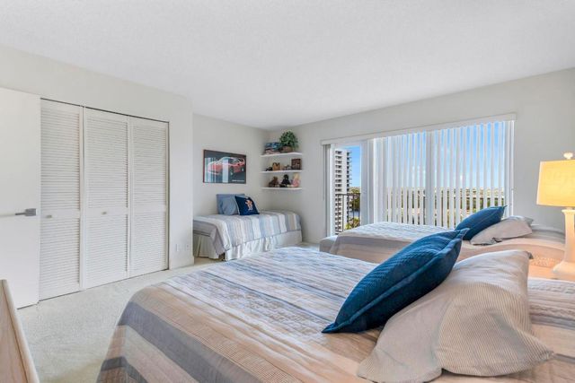 4301 N Ocean Boulevard 1002, Boca Raton, FL 33431