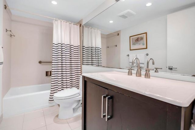 4301 N Ocean Boulevard 1002, Boca Raton, FL 33431