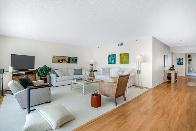 4301 N Ocean Boulevard 1002, Boca Raton, FL 33431