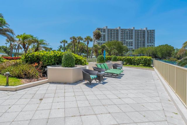 4301 N Ocean Boulevard 1002, Boca Raton, FL 33431